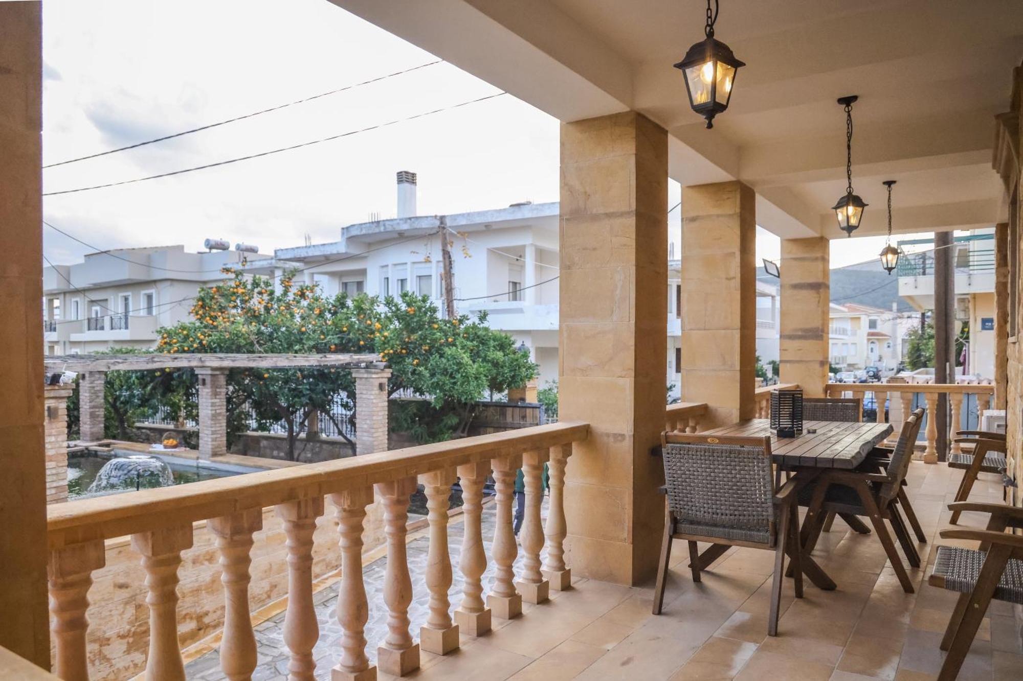 Archontiko Frideriki Luxury Apartments 치오스 외부 사진